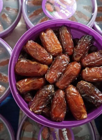 تصویر 3 از خرید خرمای پیارم درجه دو + قیمت فروش استثنایی